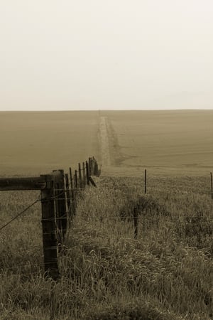 dreamstimefree_fence & field